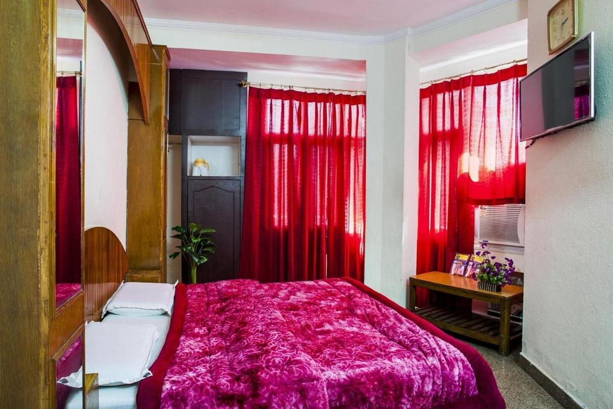 Hotel Raghunath Dżammu Zewnętrze zdjęcie
